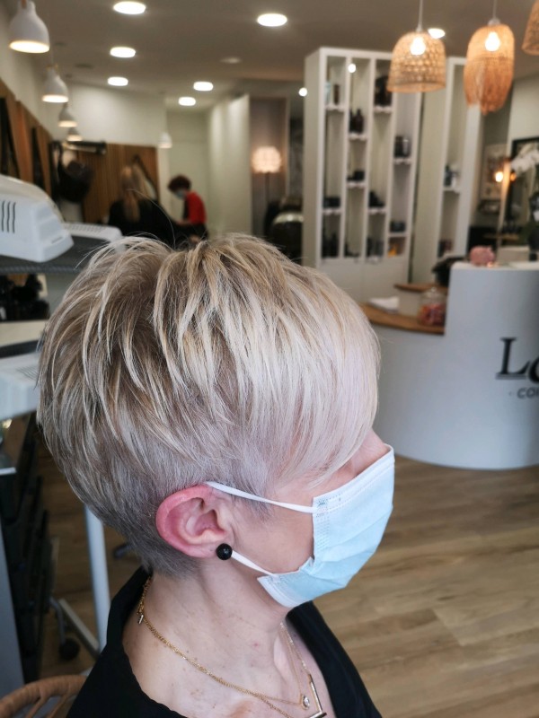 Trouver un salon de coiffure spécialisé dans le blond polaire à Lambersart prés de Lille